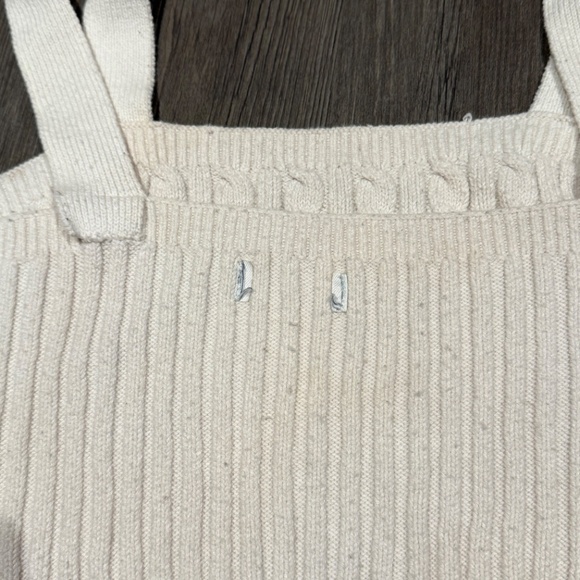 Hollister Cream Cable Knit Sweater Tank - Picture 6 of 6